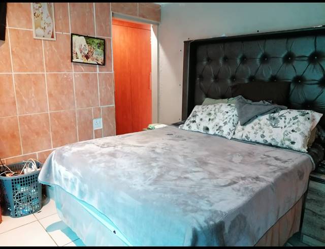 3 BEDROOM HOUSE FOR SALE IN TLHABANE WEST